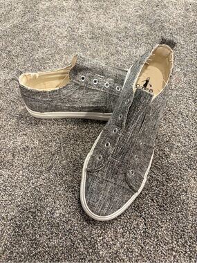 Corkys Gray Slip-On Grey Tweed Canvas Sneakers
